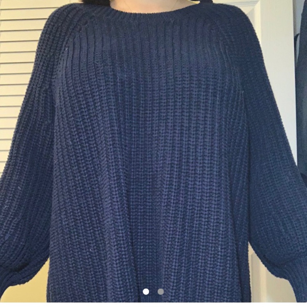 Oversized Navy Aerie knit sweater